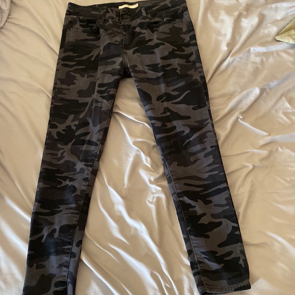 Black camo skinny jeans
